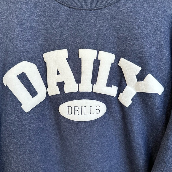 DAILY DRILLs Daily Crew Oversized Sweatshirt XS/S in Navy Blue/Tofu - Picture 3 of 6